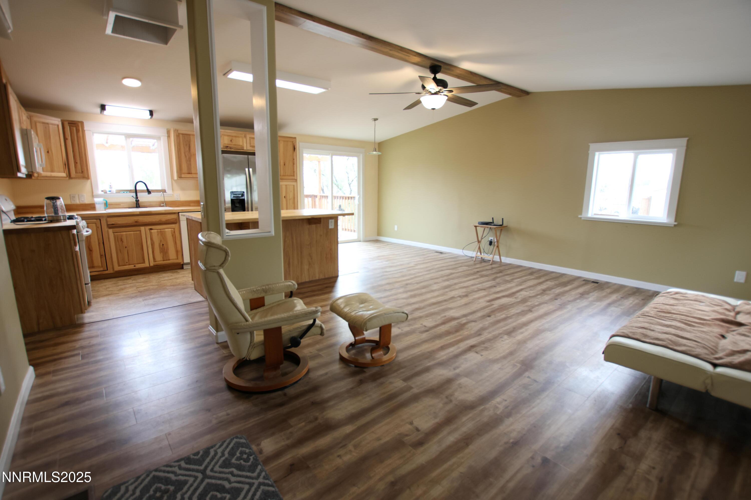 18 Bluestone Avenue Yerington, NV 89447 - Photo 4 of 22 7U3A3244