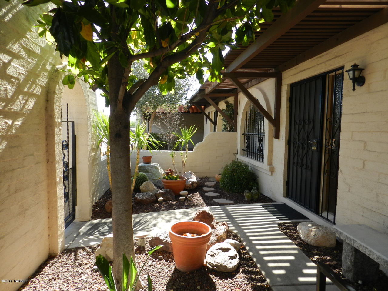 285 South Kolb 25 (not On Kolb Rd) Road Tucson, AZ 85710 - Photo 2 of 16