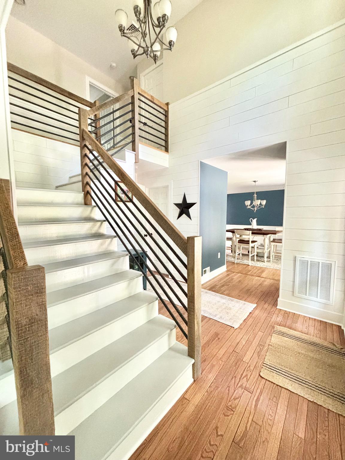 176 Embrey Mill Road Stafford, VA 22554 - Photo 3 of 51 Foyer