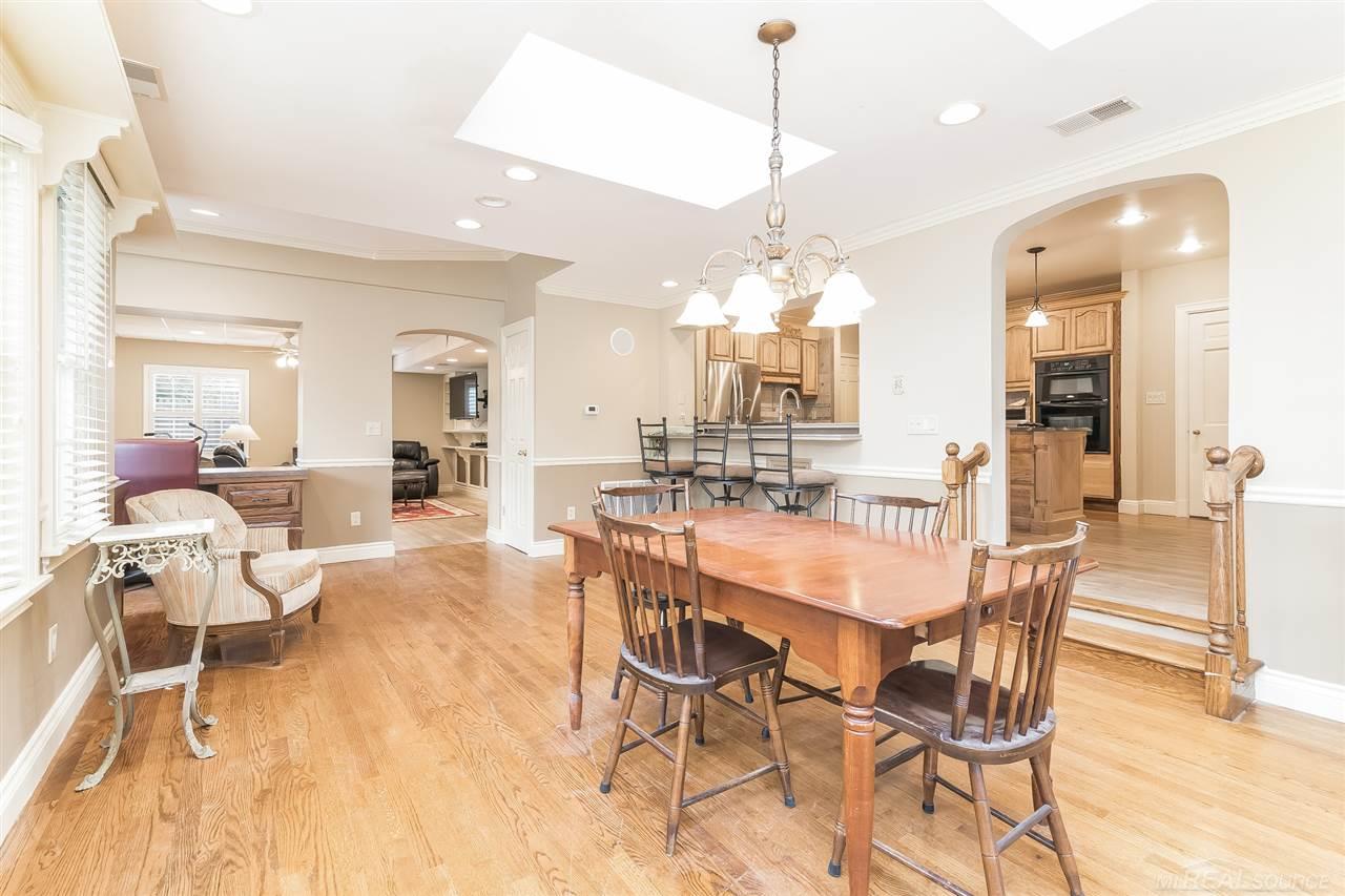 621 South Oxford Road Grosse Pointe Woods, MI 48236 - Photo 19 of 57