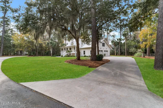 $1,285,000 | 18 Belfair Point Drive, Bluffton, SC 29910