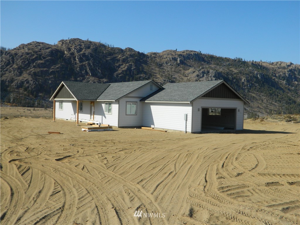 206 Hubbard Road Riverside, WA 98849 - Photo 1 of 30