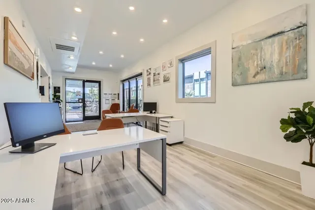 $1,256 | 1645 East Thomas Road, Unit 2, Phoenix, AZ 85016