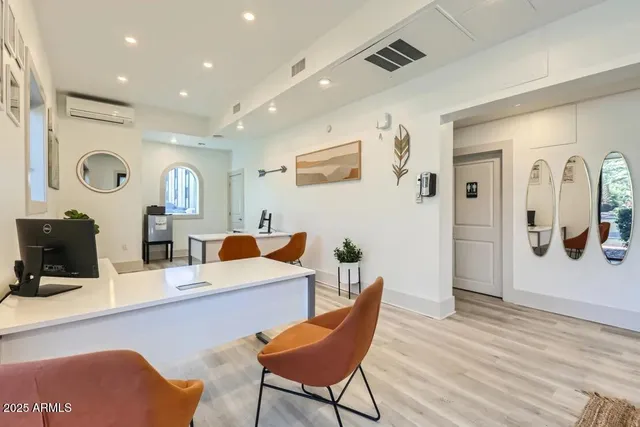 $1,256 | 1645 East Thomas Road, Unit 2, Phoenix, AZ 85016