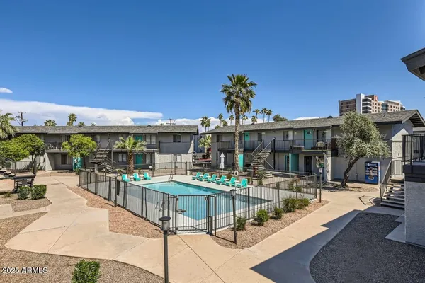 $1,326 | 1645 East Thomas Road, Unit 2, Phoenix, AZ 85016