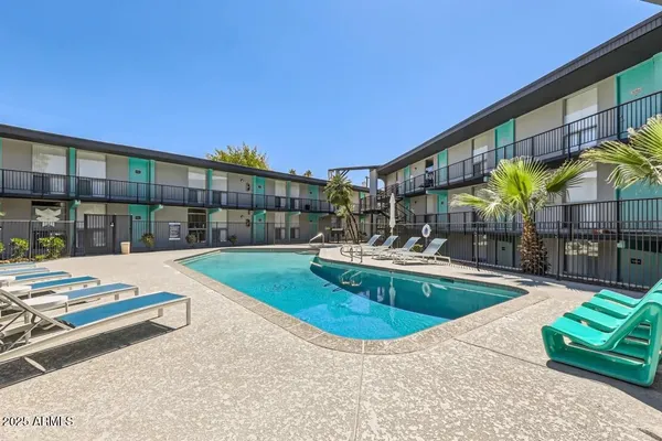 $1,326 | 1645 East Thomas Road, Unit 2, Phoenix, AZ 85016