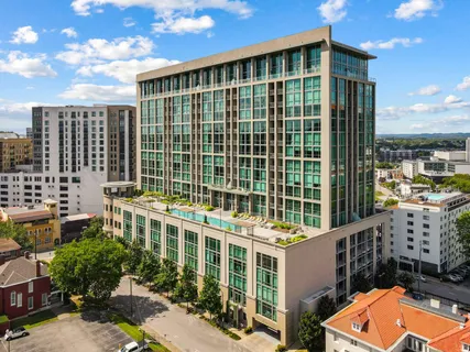 $1,300,000 | 900 20th Avenue South, Unit 701, Nashville, TN 37212