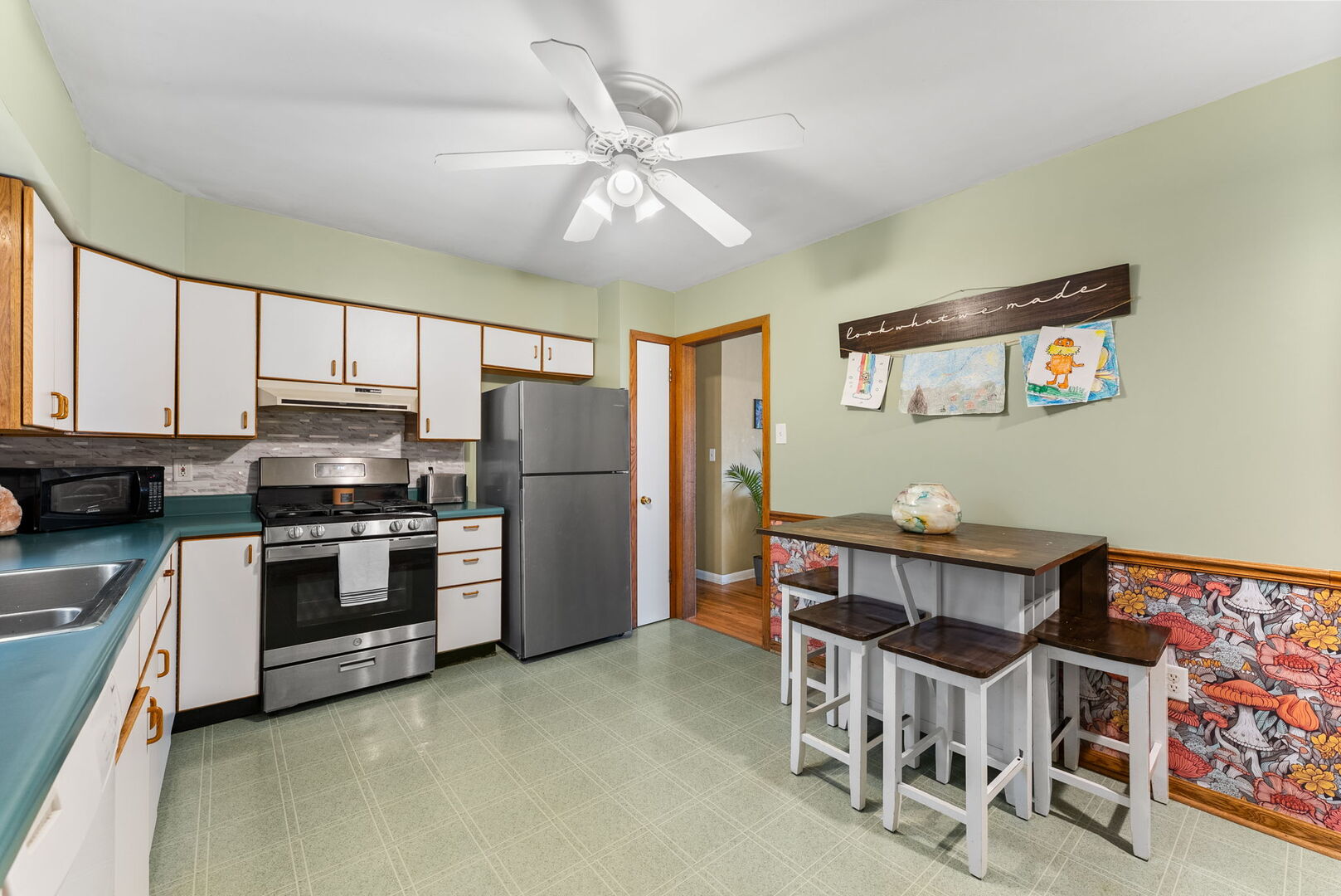 5100 11th Avenue Moline, IL 61265 - Photo 7 of 33