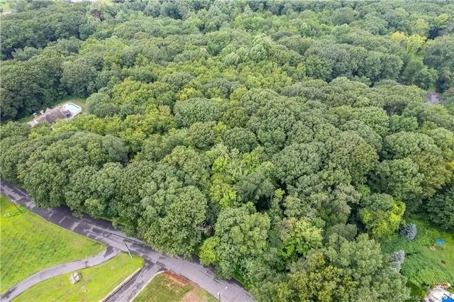 $59,900 | 55 East Washington Road, Plymouth, CT 06786