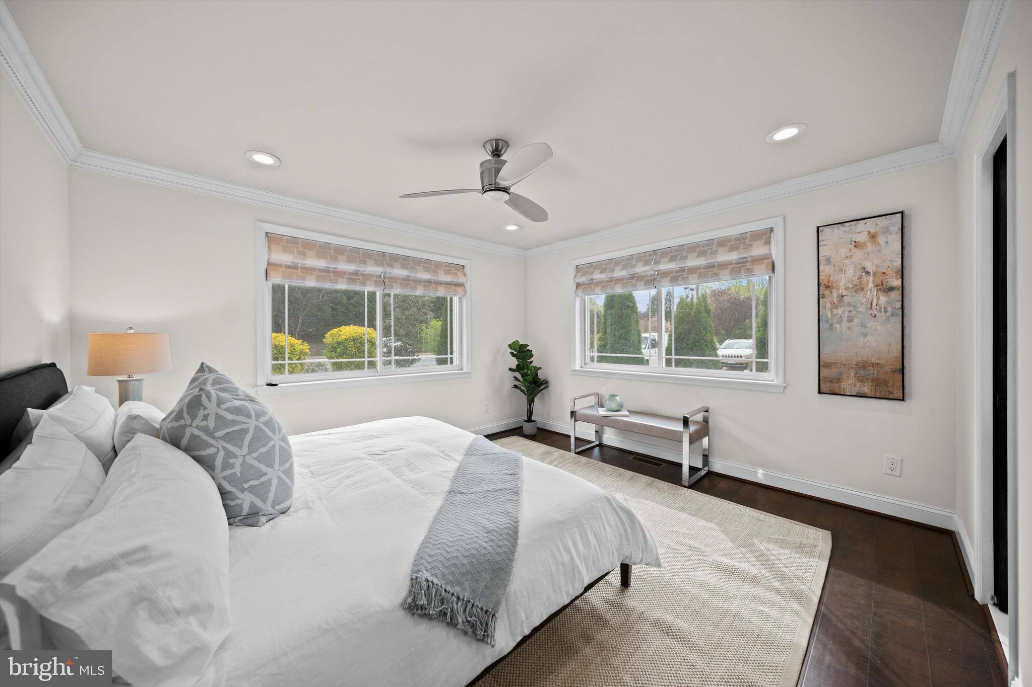 3206 North Glebe Road Arlington, VA 22207 - Photo 10 of 20 a spacious bedroom with a large bed and a window