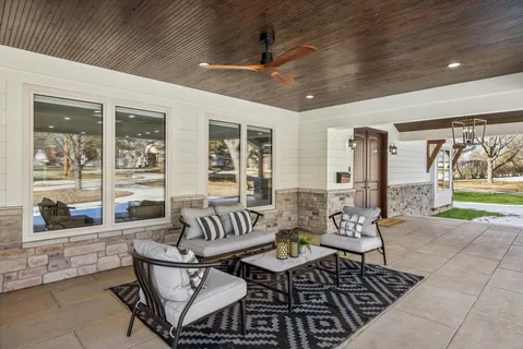 $1,800,000 | 1220 North Harvard Avenue, Arlington Heights, IL 60004