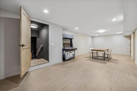 $1,800,000 | 1220 North Harvard Avenue, Arlington Heights, IL 60004