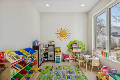 $1,800,000 | 1220 North Harvard Avenue, Arlington Heights, IL 60004