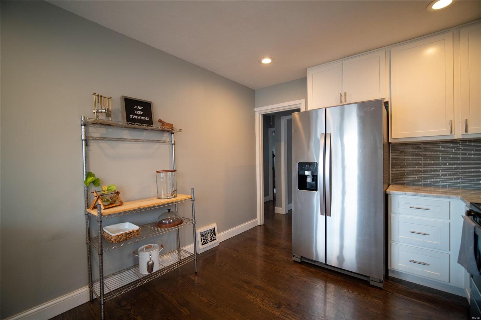 9304 MacKenzie Road St. Louis, MO 63123 - Photo 3 of 12