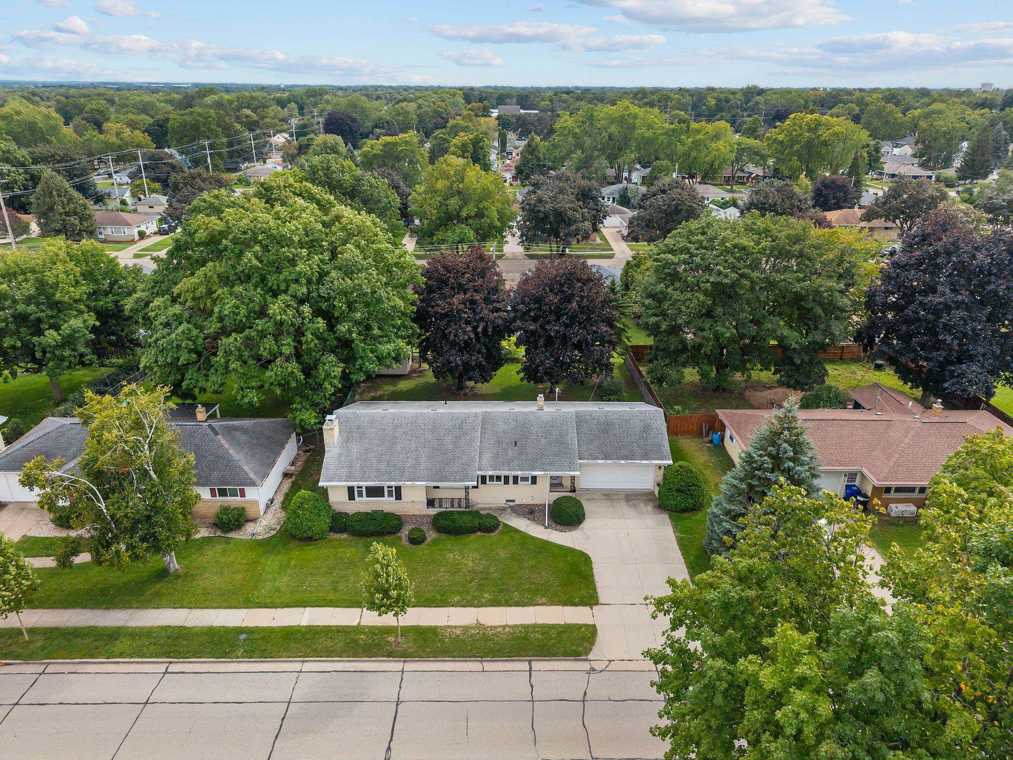 1229 East Pershing Street Appleton, WI 54911 - Photo 76 of 78 Gallery Image 76