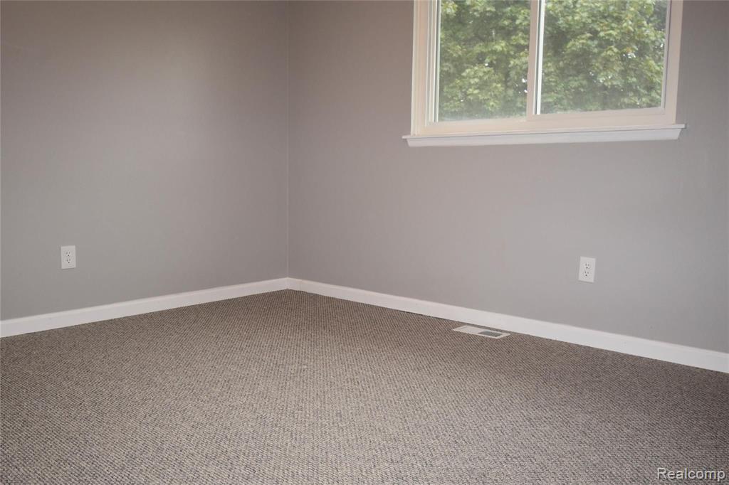 34445 Wick Road Romulus, MI 48174 - Photo 47 of 72