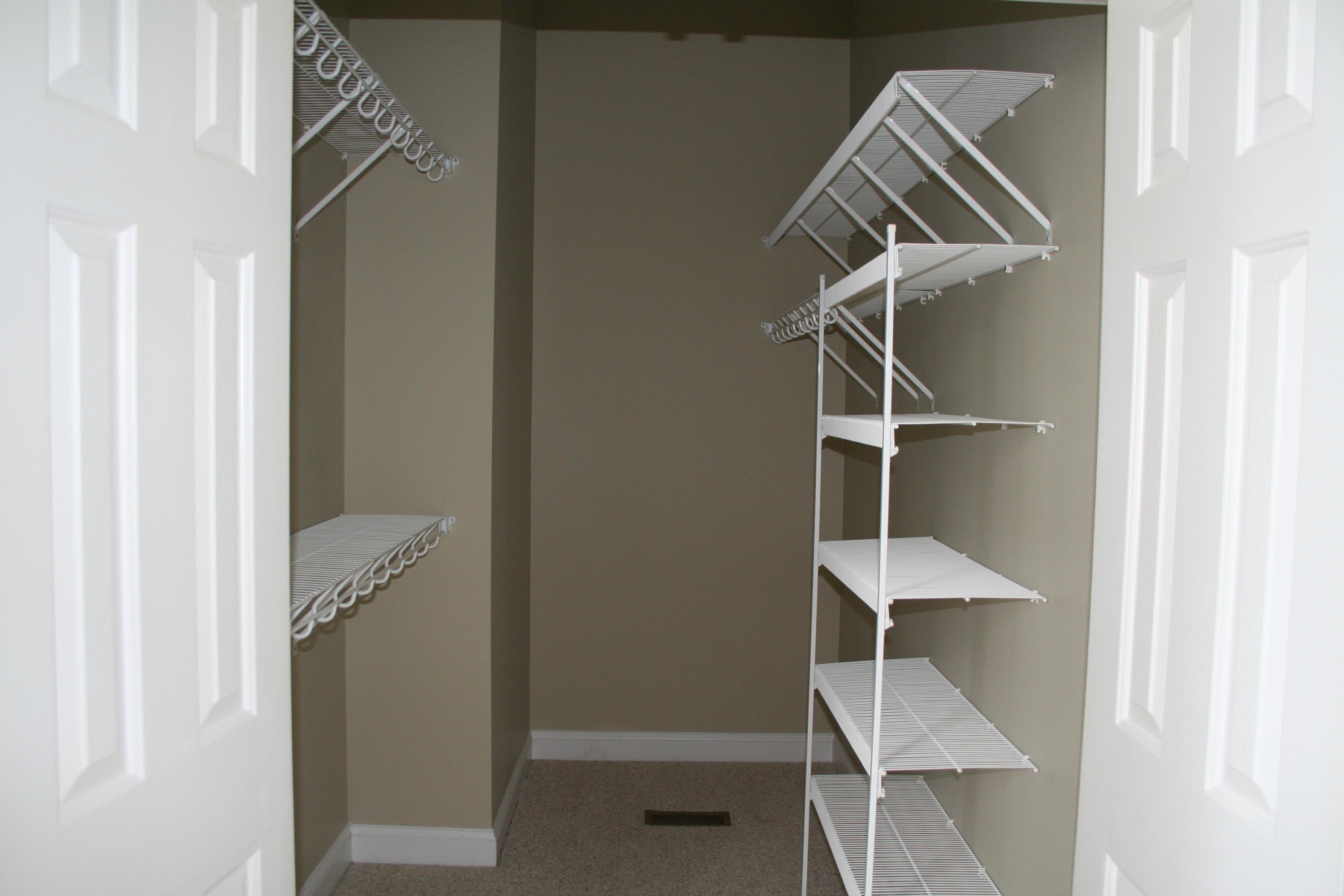 965 Burning Tree Road Pinehurst, NC 28374 - Photo 15 of 20 Master_closet