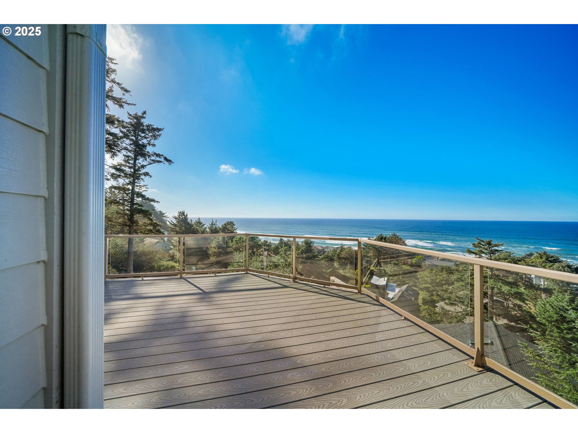 674 Pacific View Drive Yachats, OR 97498 - Photo 20 of 47 a view of ocean from a balcony