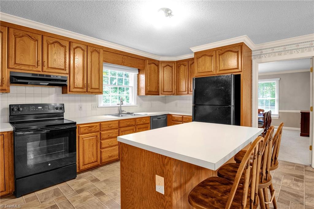 2025 Walker Road Winston-Salem, NC 27106 - Photo 15 of 50 Gallery Image 15