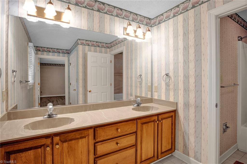 2025 Walker Road Winston-Salem, NC 27106 - Photo 24 of 50 Gallery Image 24