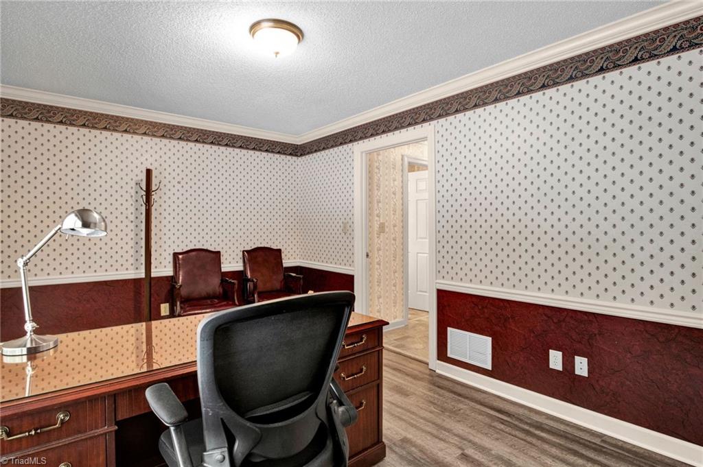 2025 Walker Road Winston-Salem, NC 27106 - Photo 33 of 50 Gallery Image 33