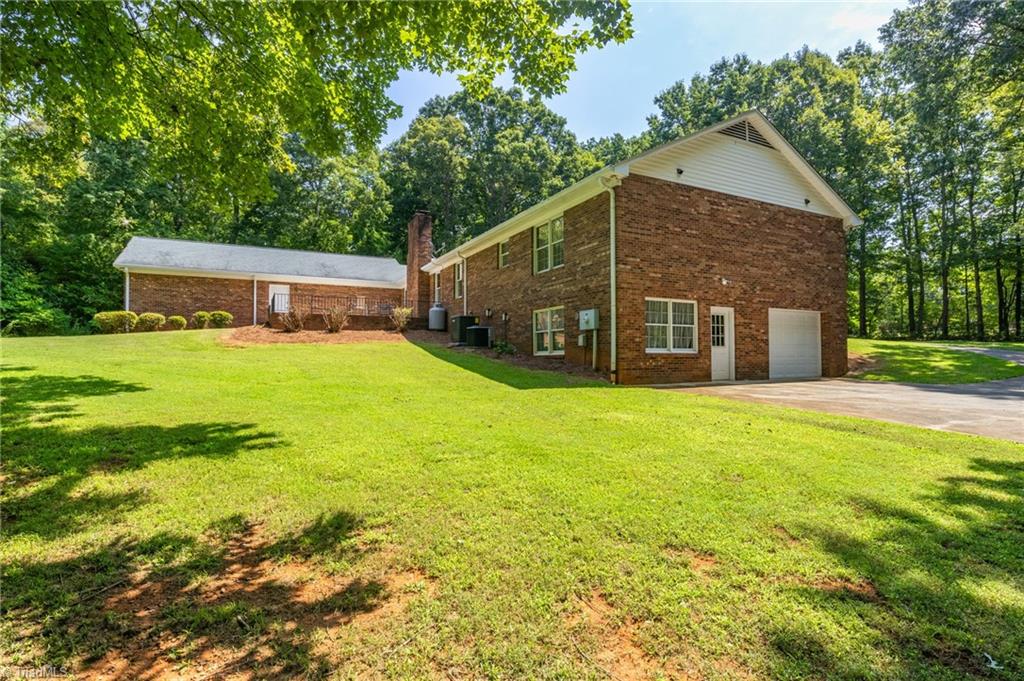 2025 Walker Road Winston-Salem, NC 27106 - Photo 42 of 50 Gallery Image 42