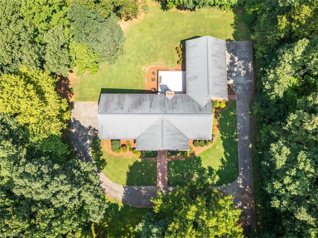 2025 Walker Road Winston-Salem, NC 27106 - Photo 46 of 50 Gallery Image 46