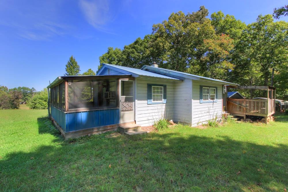 126 Coon Hollow Road Sunbright, TN 37872 - Photo 2 of 21 Front side
