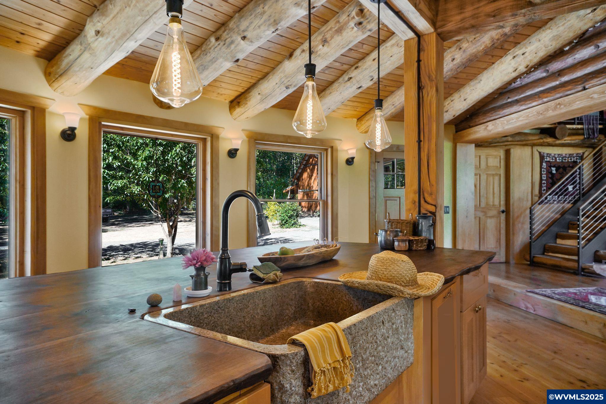 5952 Peaks View Road Scotts Mills, OR 97375 - Photo 23 of 41 Gallery Image 23