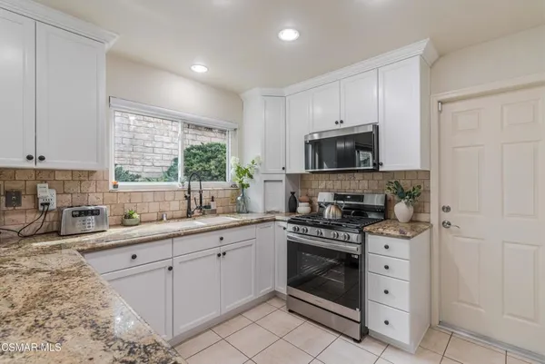$1,030,000 | 4010 Trailcrest Drive, Moorpark, CA 93021