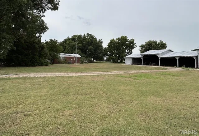 $250,000 | 453 State 164 Highway East, Steele, MO 63877