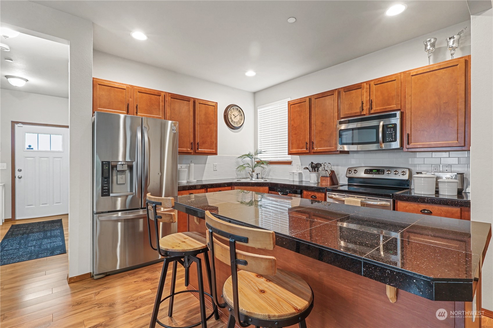1111 Samara Street Bremerton, WA 98310 - Photo 11 of 36 Gallery Image 11