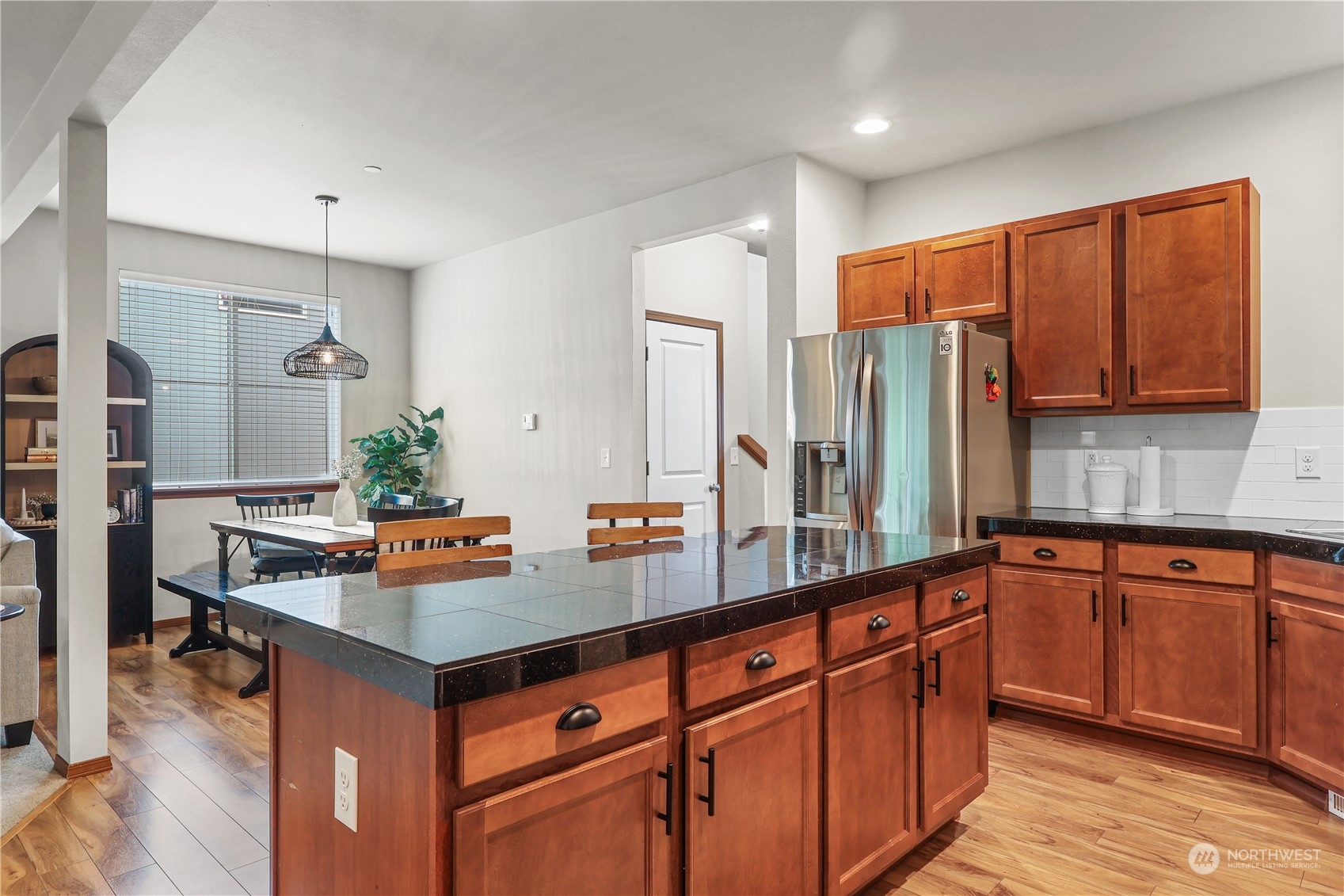 1111 Samara Street Bremerton, WA 98310 - Photo 10 of 36 Gallery Image 10