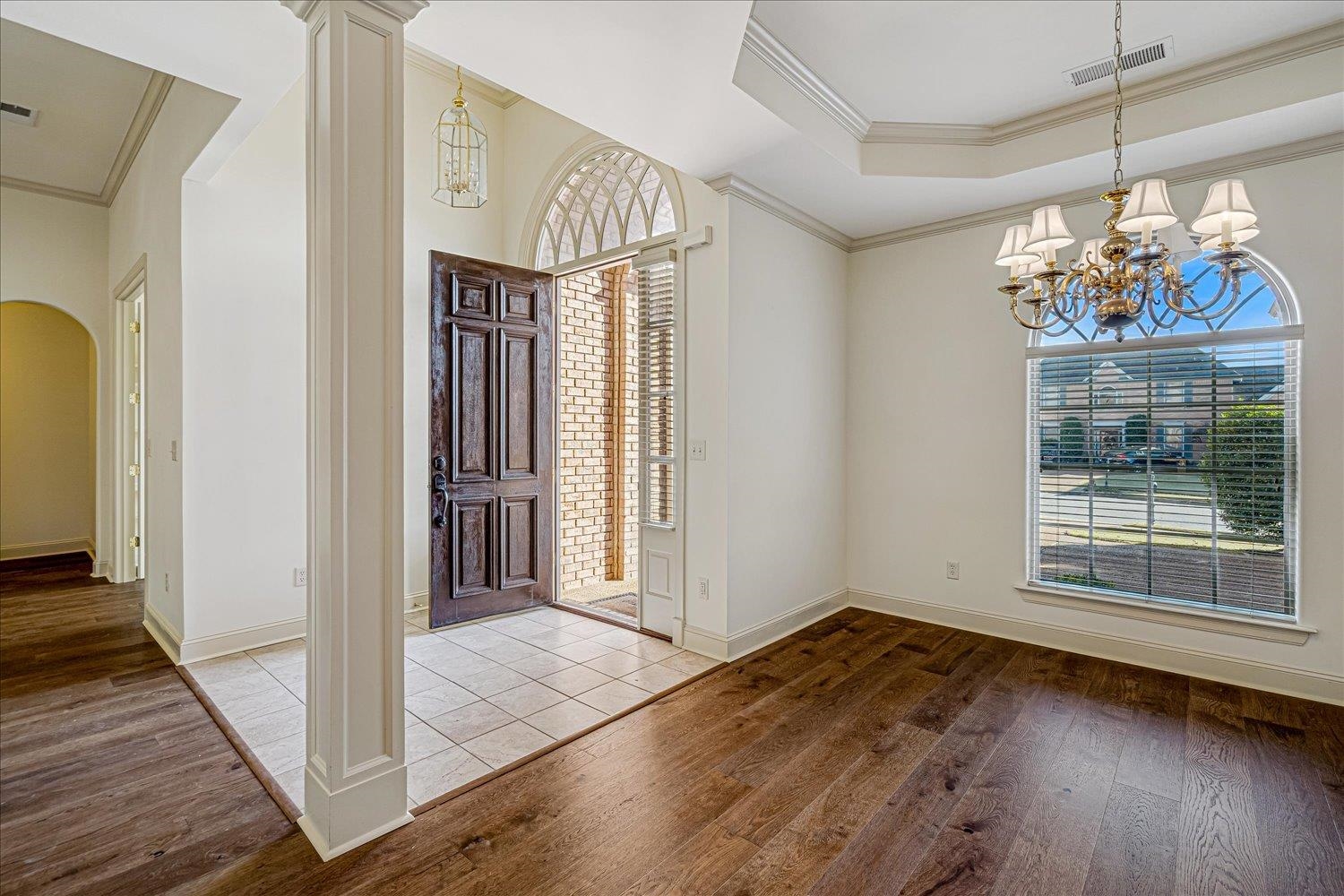 9178 Wilderridge Lane Memphis, TN 38018 - Photo 4 of 31 a view of entryway with wooden floor