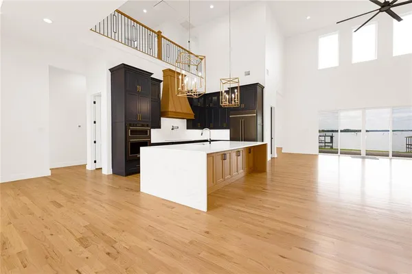 $885,000 | 733 El Barco, Corsicana, TX 75109