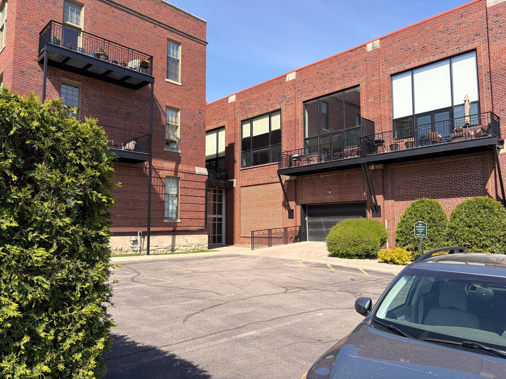 523 East Avenue, Unit 102 Red Wing, MN 55066 - Photo 40 of 53