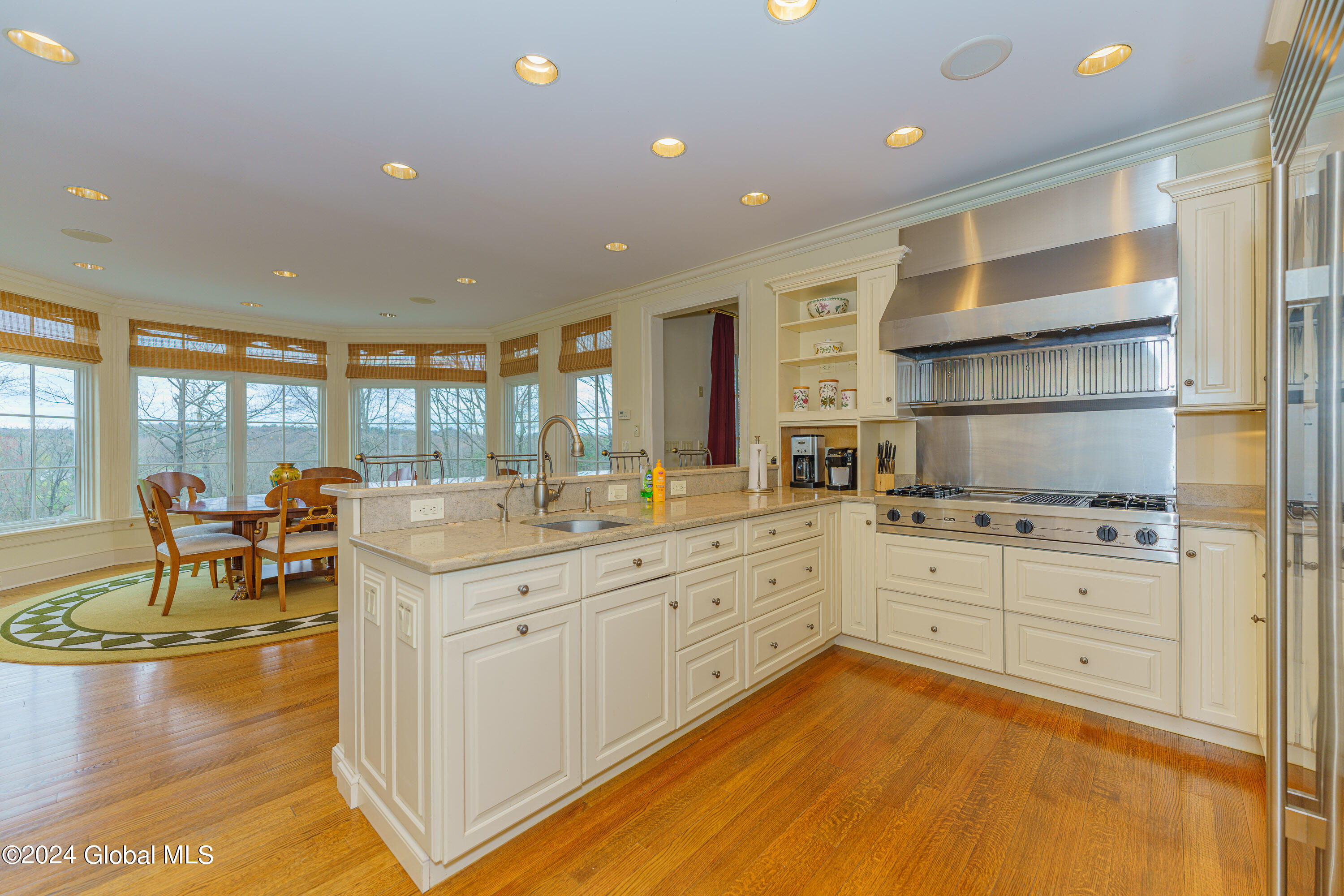 34 East Ridge Road Colonie, NY 12211 - Photo 23 of 103 4 Kitchen 6