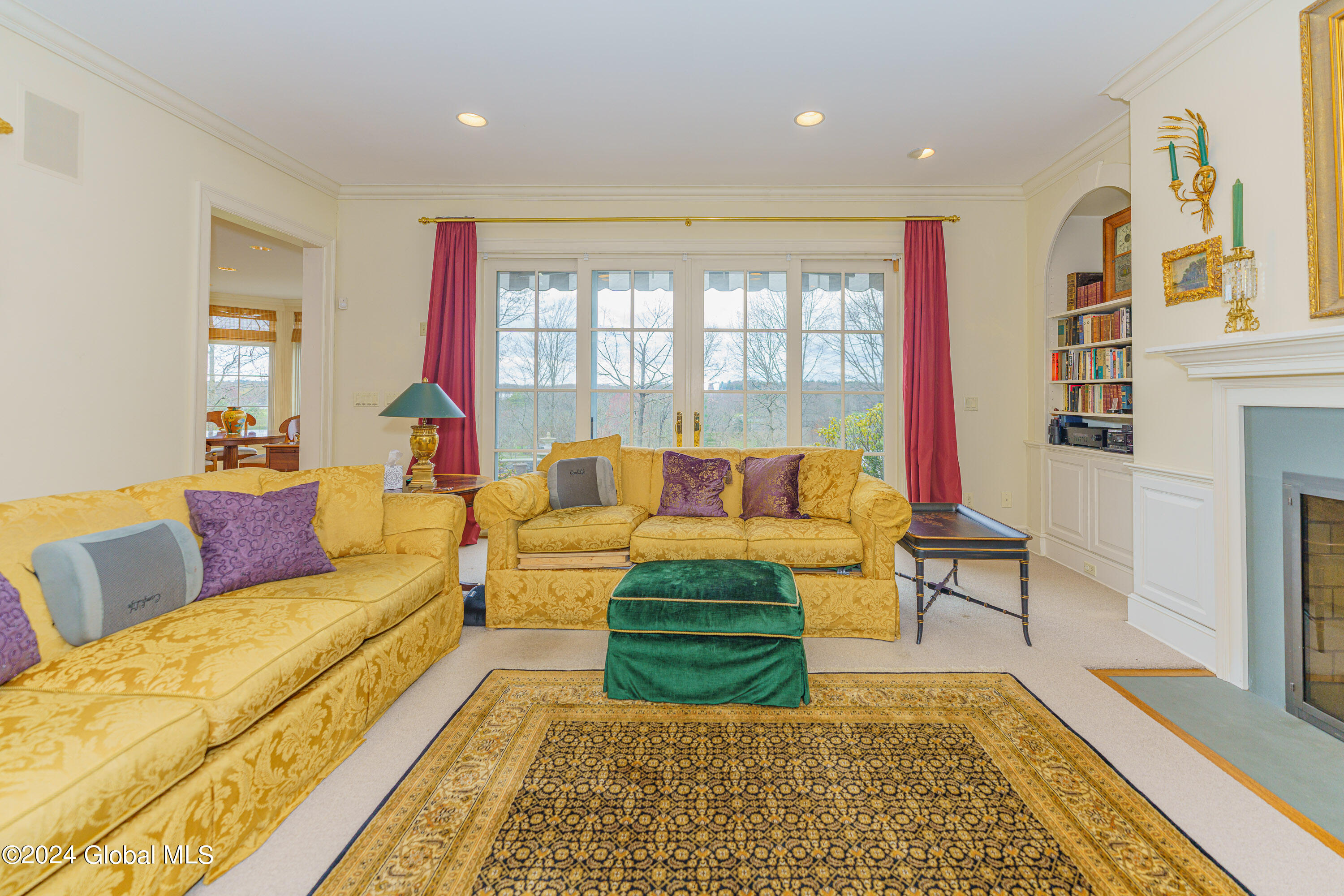 34 East Ridge Road Colonie, NY 12211 - Photo 29 of 103 5 Familyroom 5