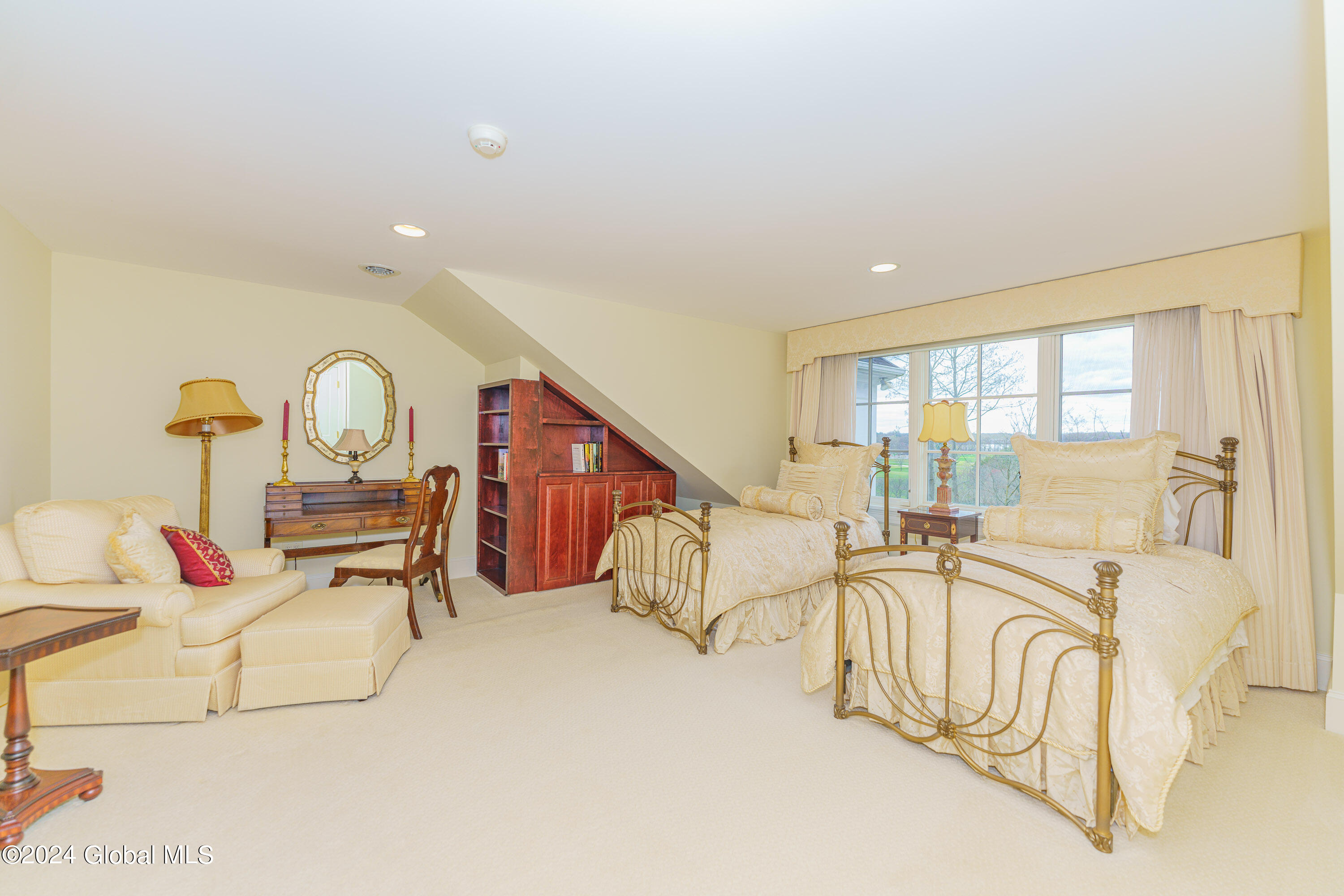 34 East Ridge Road Colonie, NY 12211 - Photo 52 of 103 10 Bedroom 7