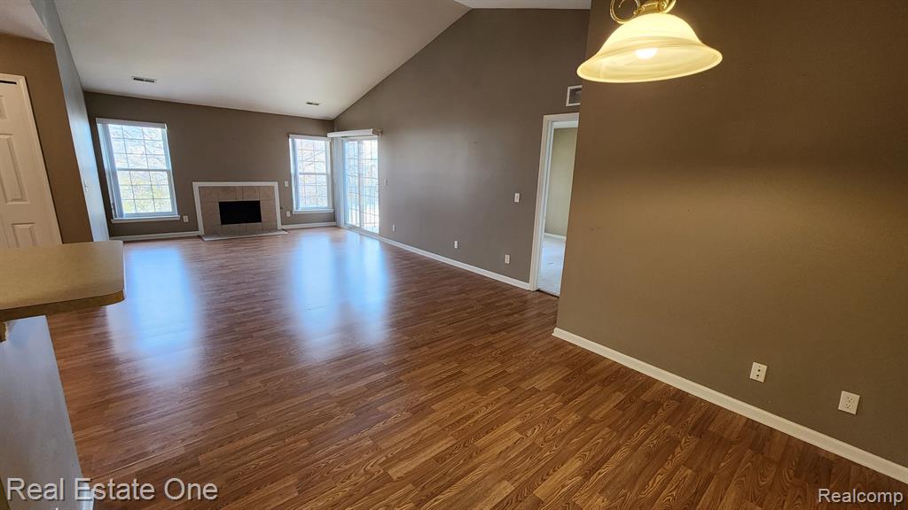 5364 Brookemonte Circle, Unit 1 Rochester, MI 48306 - Photo 5 of 26
