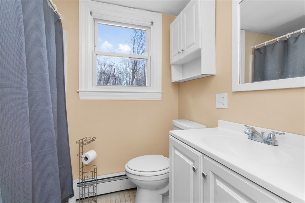 37 Reeds Lane Holbrook, MA 02343 - Photo 12 of 17