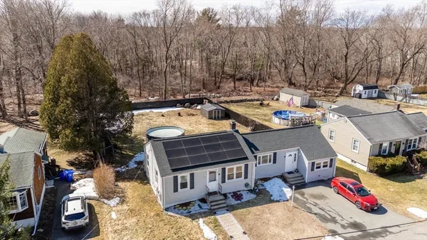 $577,900 | 37 Reeds Lane, Holbrook, MA 02343