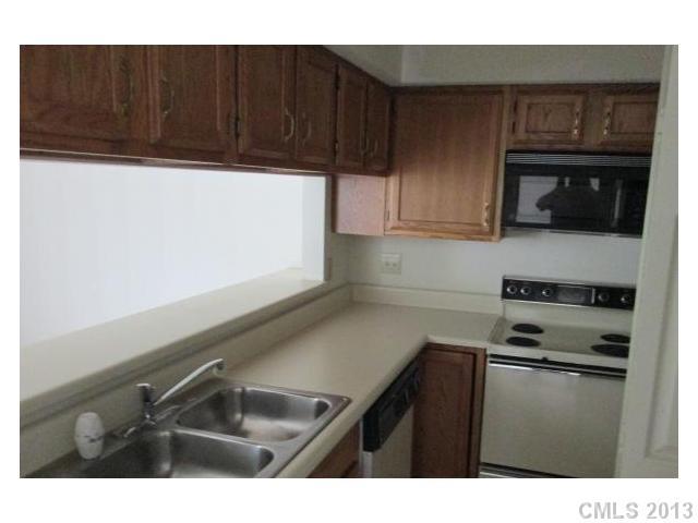 19909 Henderson Road, Unit F Cornelius, NC 28031 - Photo 3 of 6