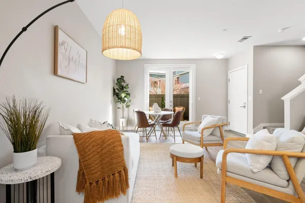 $1,025,000 | 1066 41st Avenue, Unit D106, Capitola, CA 95010