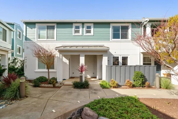 $1,025,000 | 1066 41st Avenue, Unit D106, Capitola, CA 95010