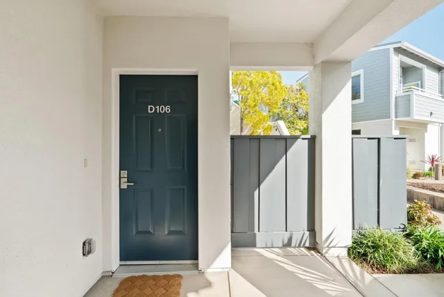 $1,100,000 | 1066 41st Avenue, Unit D106, Capitola, CA 95010