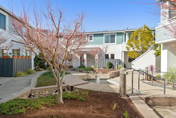 $1,025,000 | 1066 41st Avenue, Unit D106, Capitola, CA 95010