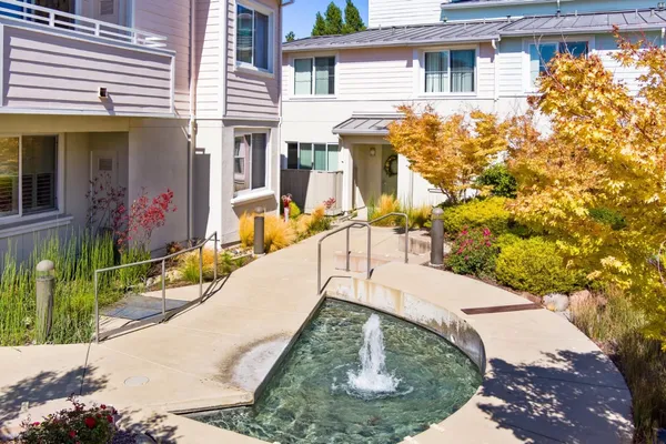 $1,025,000 | 1066 41st Avenue, Unit D106, Capitola, CA 95010