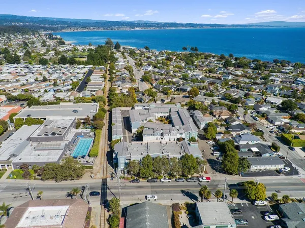 $1,025,000 | 1066 41st Avenue, Unit D106, Capitola, CA 95010