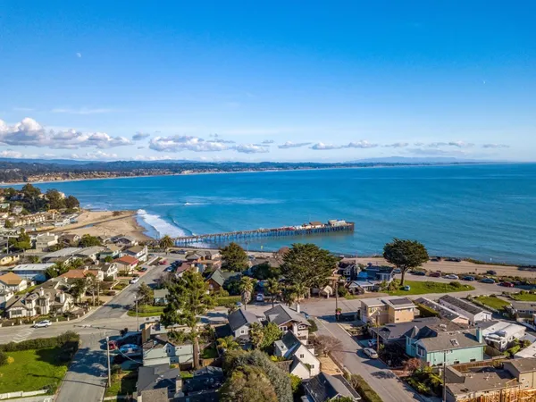 $1,025,000 | 1066 41st Avenue, Unit D106, Capitola, CA 95010